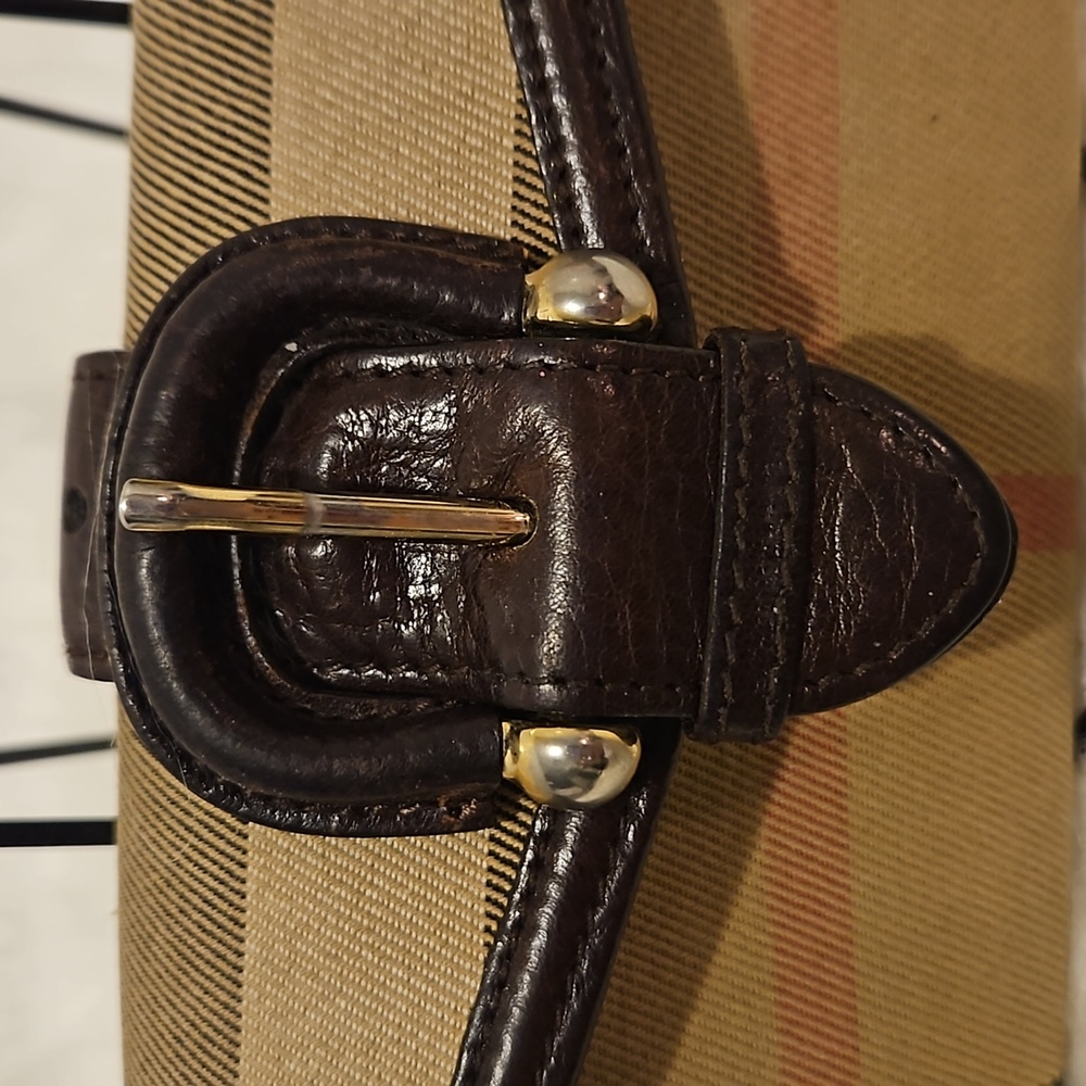 Burberry Tan Plaid Canvas Wallet with Dark Brown Leather Buckle - Picture 13 of 13